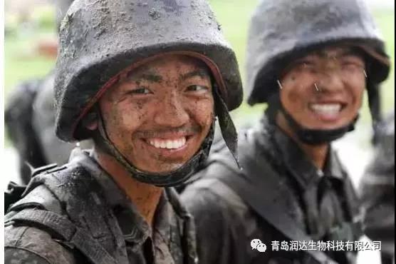  八一建军节 I 诸侯快讯致敬最可爱的人